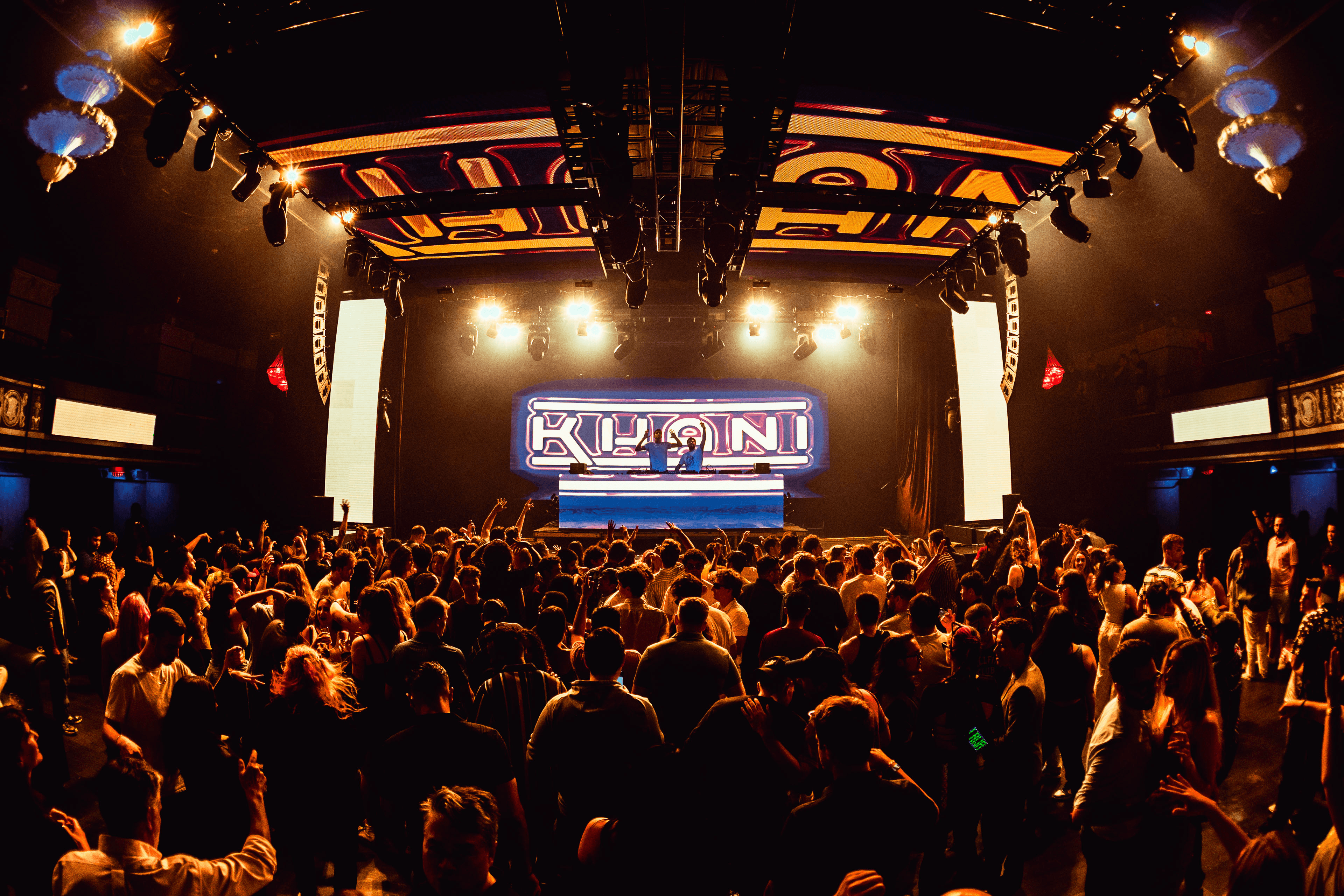 Khani performing live